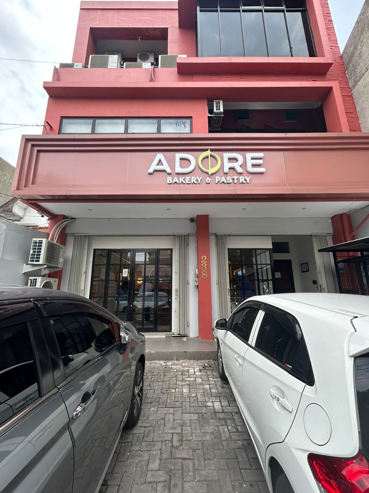 ADORE Bakery & Pastry in Surakarta
