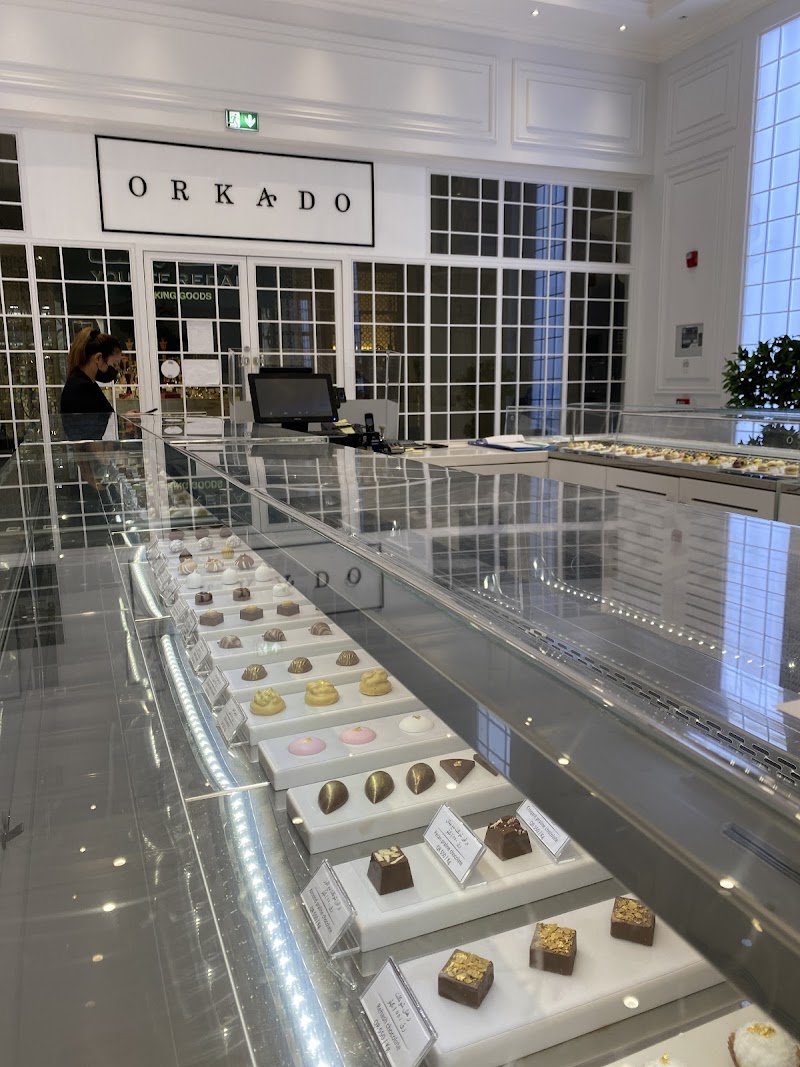 Adori Cakes