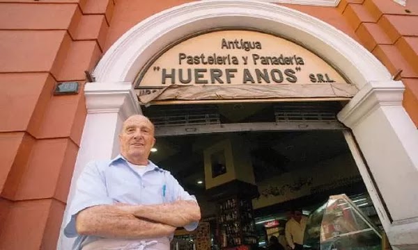 Antigua Pastelería y Panadería Huérfanos in Lima