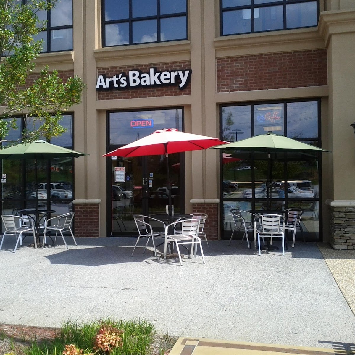 Art's Bakery & Cafe in Duluth