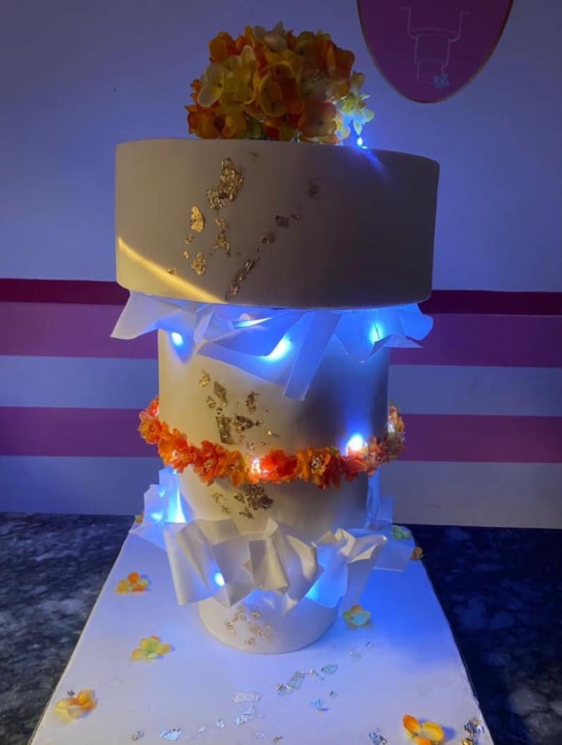 Artistic Cake Design - Bakery in Abidjan