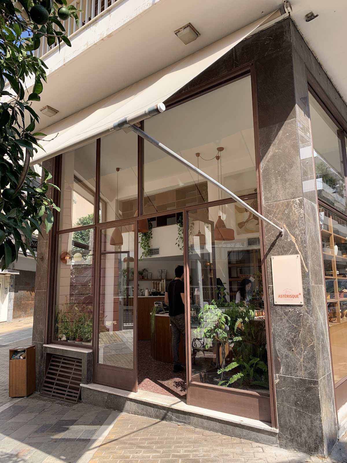 Asterisque in Αθήνα