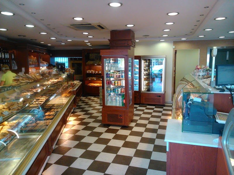 Σαβοϊδάκης bakery & patisserie in Chersoniso