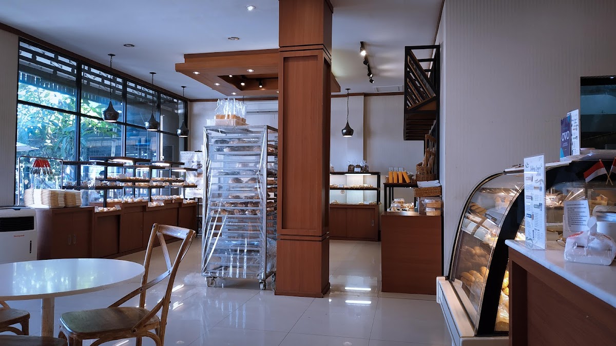 Baking Empire Bakery - Bakery in Denpasar