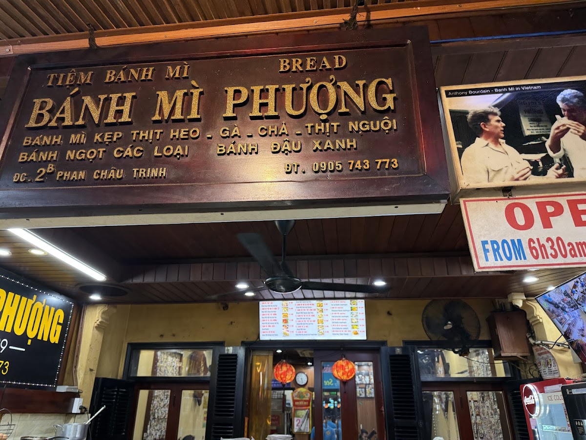 Bánh Mì Phượng - Bakery in Hoi An