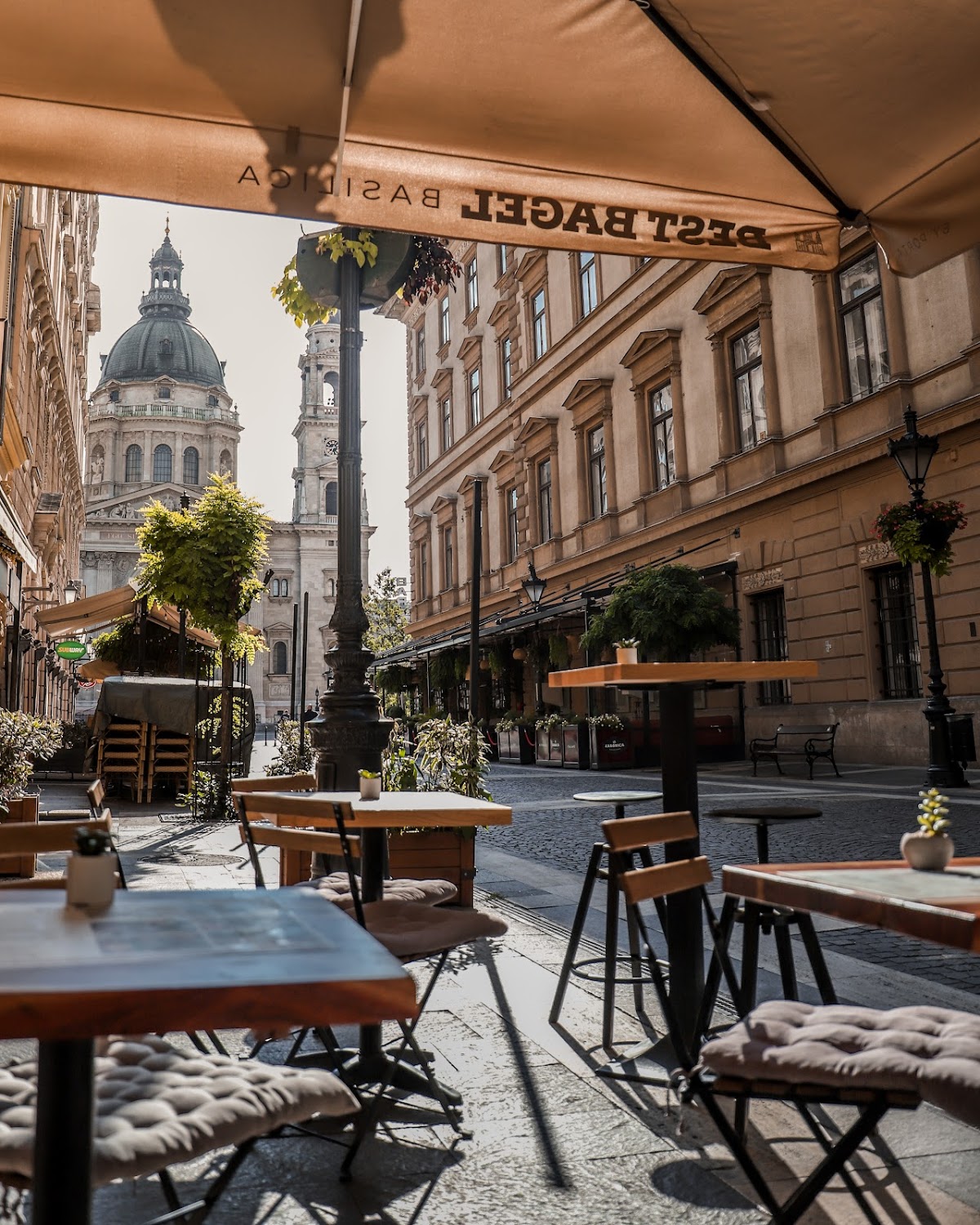 Best Bagel Basilica - Bagel Shop in Budapest