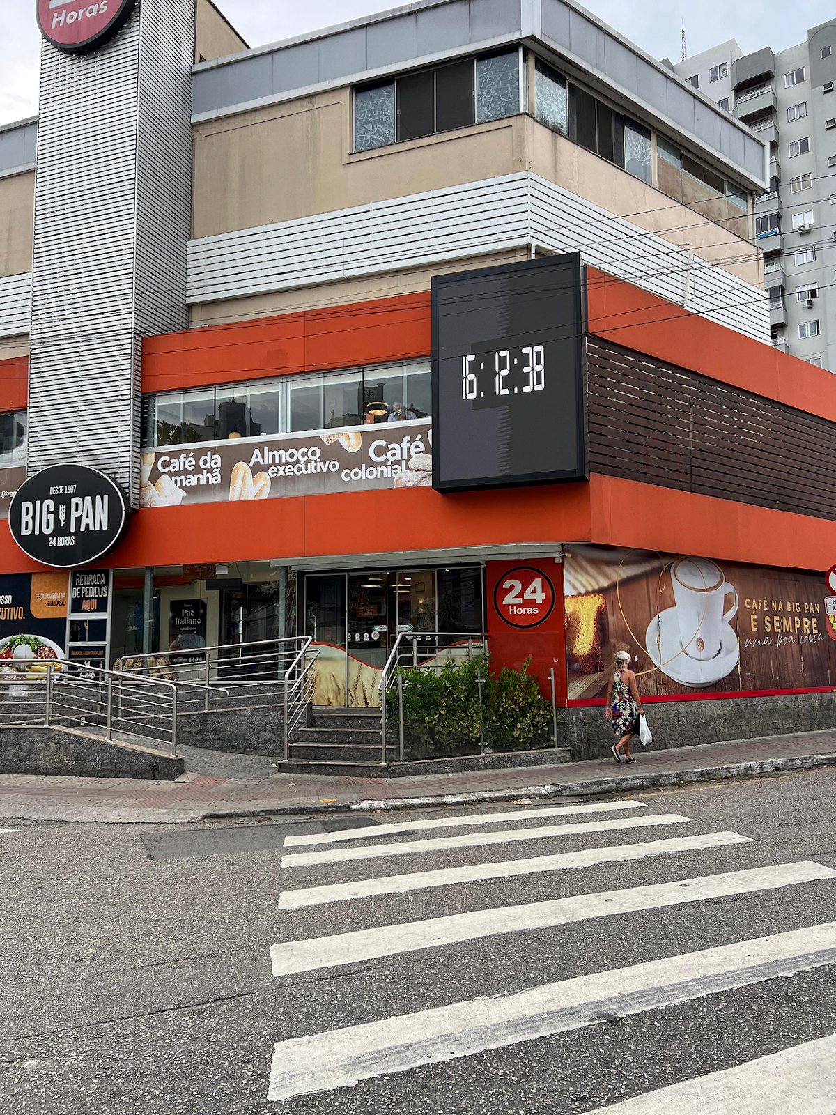 Big Pan 24 Horas in São José