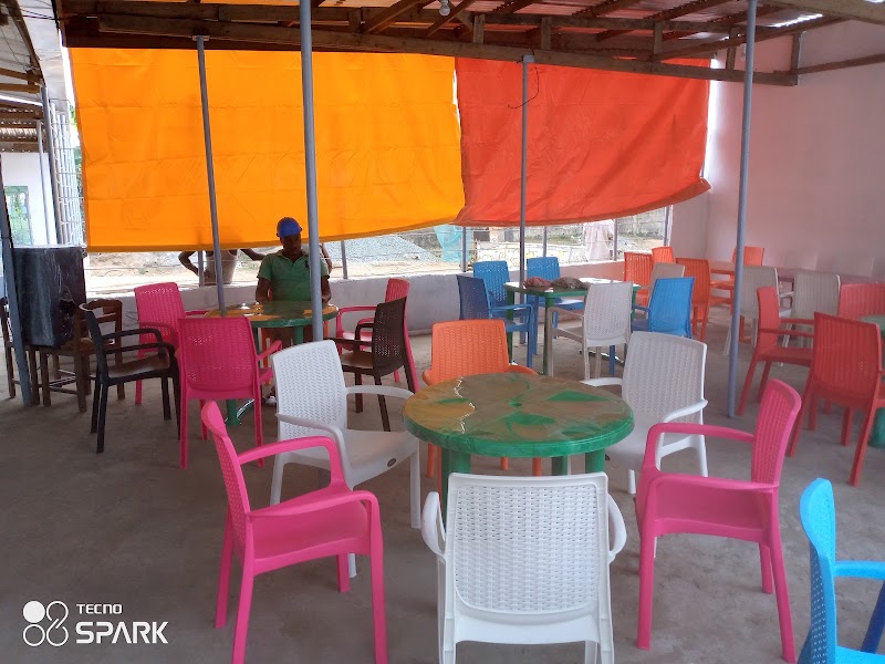 Blanche Cakes - Bakery in Douala