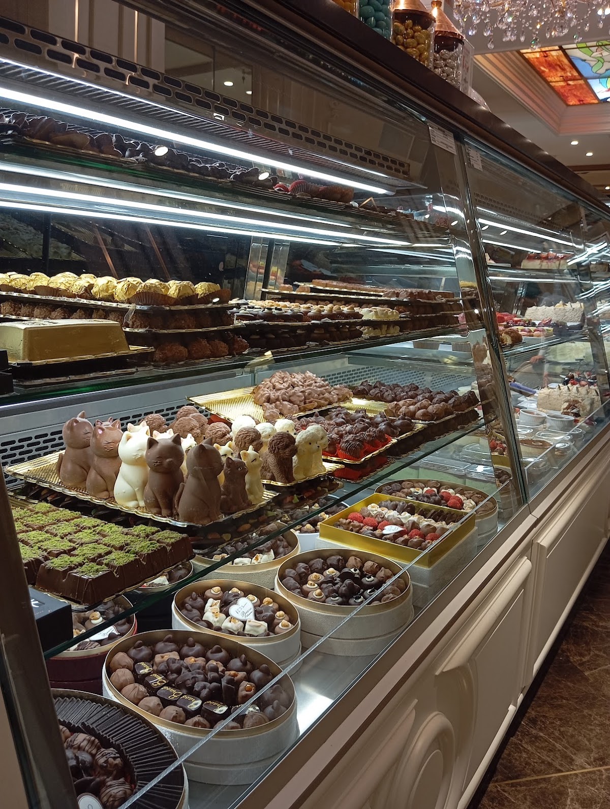 Bravo Patiserie in Karşıyaka