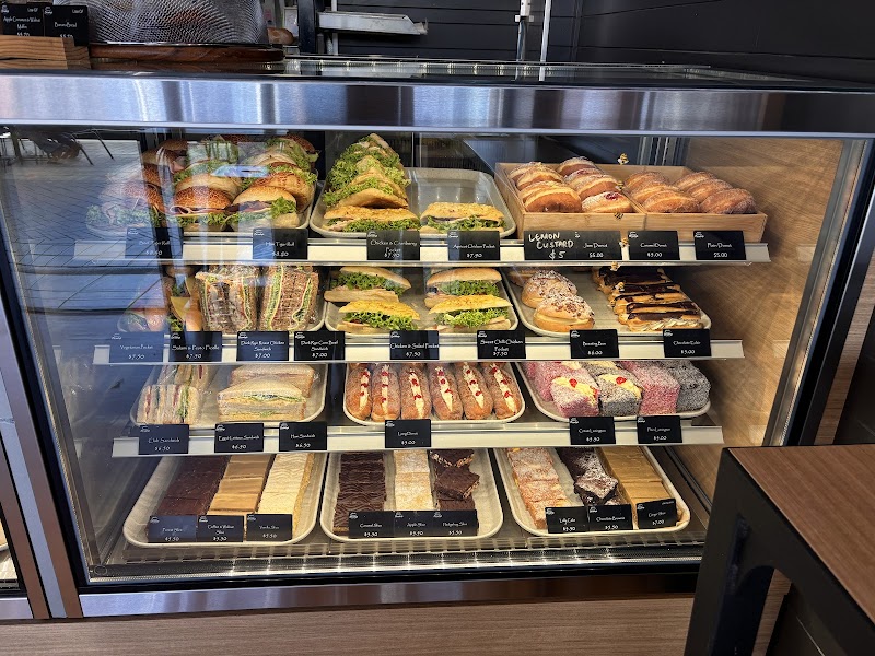 Brumby's Bakery - Bakery in Central Province