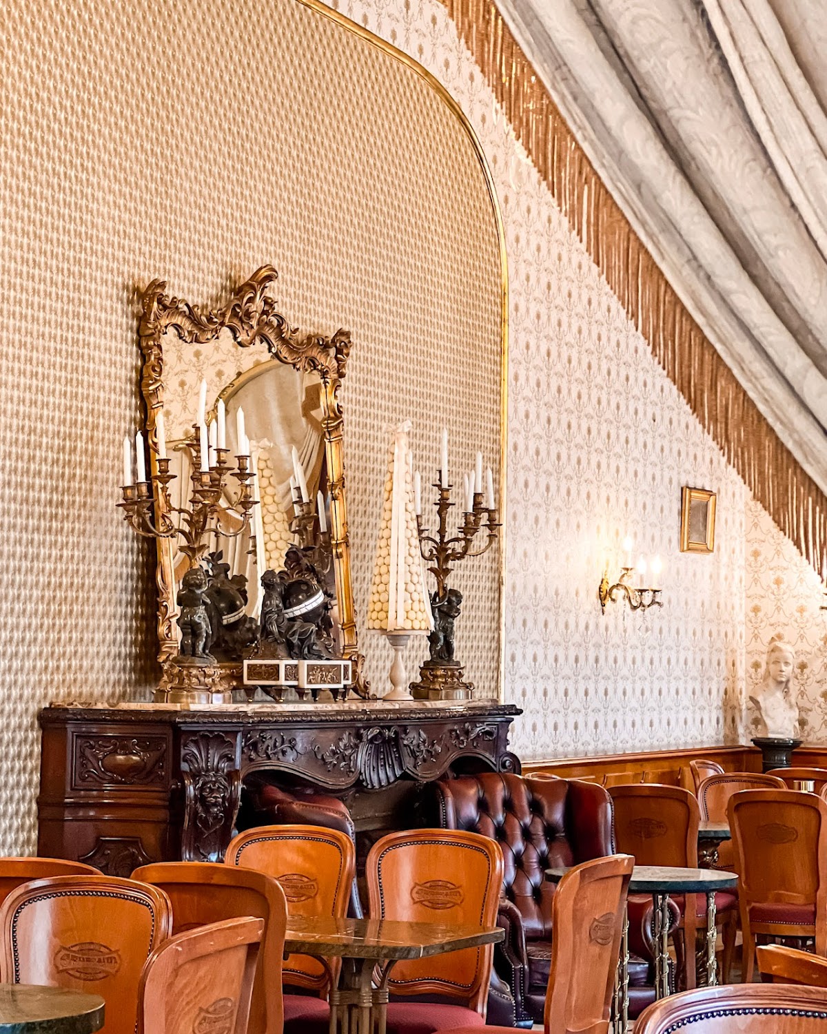Café Gerbeaud - Patisserie in Budapest