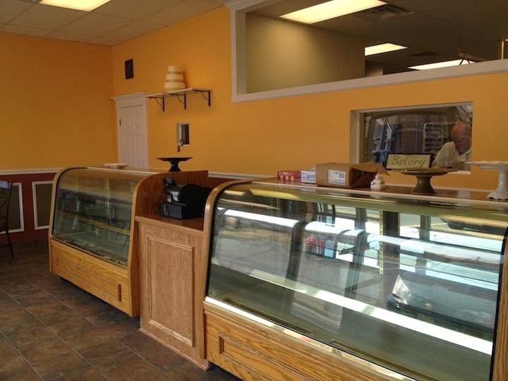 Cakes & Pastries by George in Cincinnati