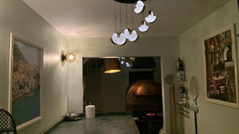 Capriani pizza in Велес