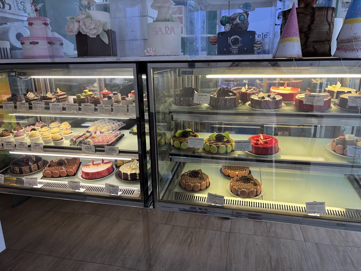 Celebrating Life Bakery in أبوظبي