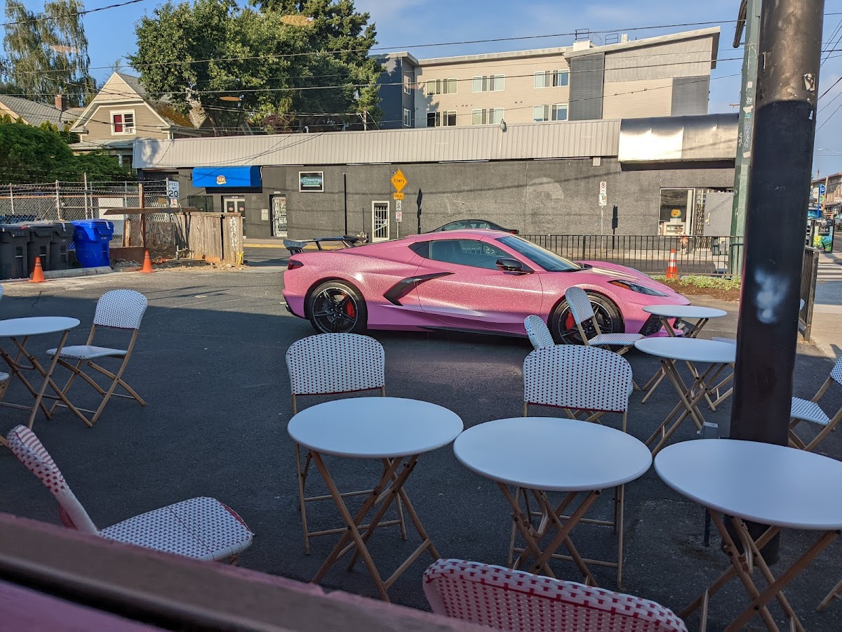 Champagne Poetry Patisserie in Portland