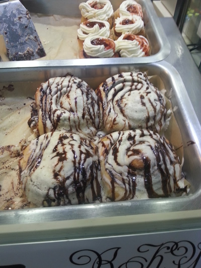 Cinnabon - Bakery in Nizhnevartovsk