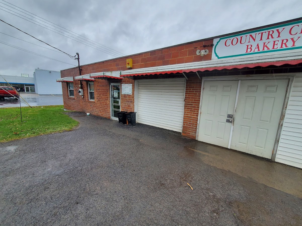Country Club Bakery - Bakery in Fairmont