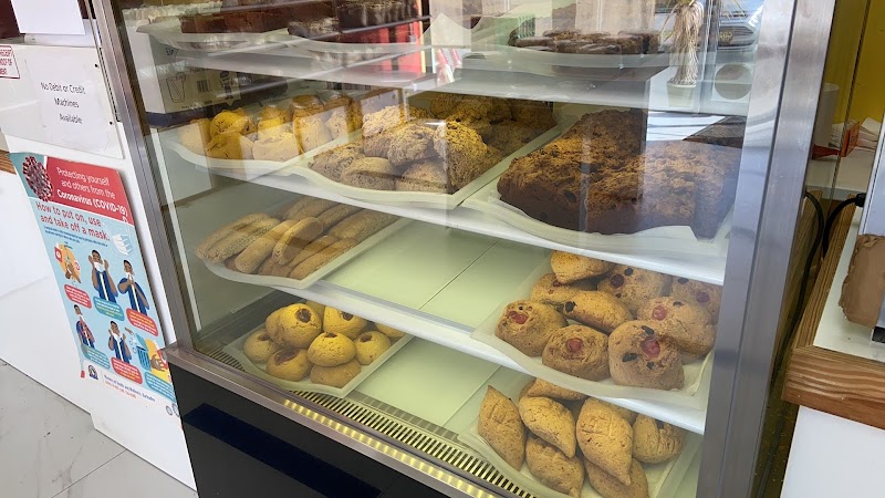 Crumbz Bakery in Saint Michael