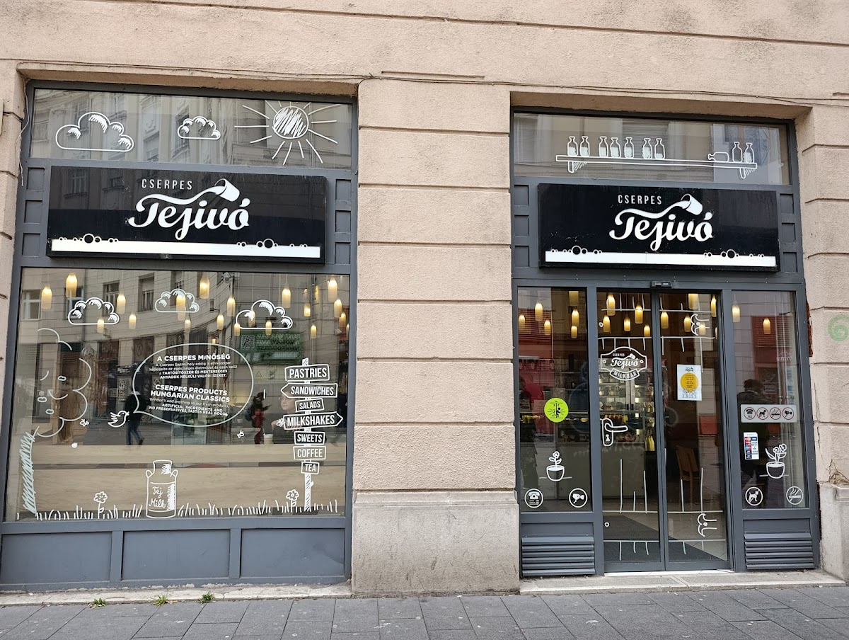Cserpes Tejivó - Cafe Bakery in Budapest