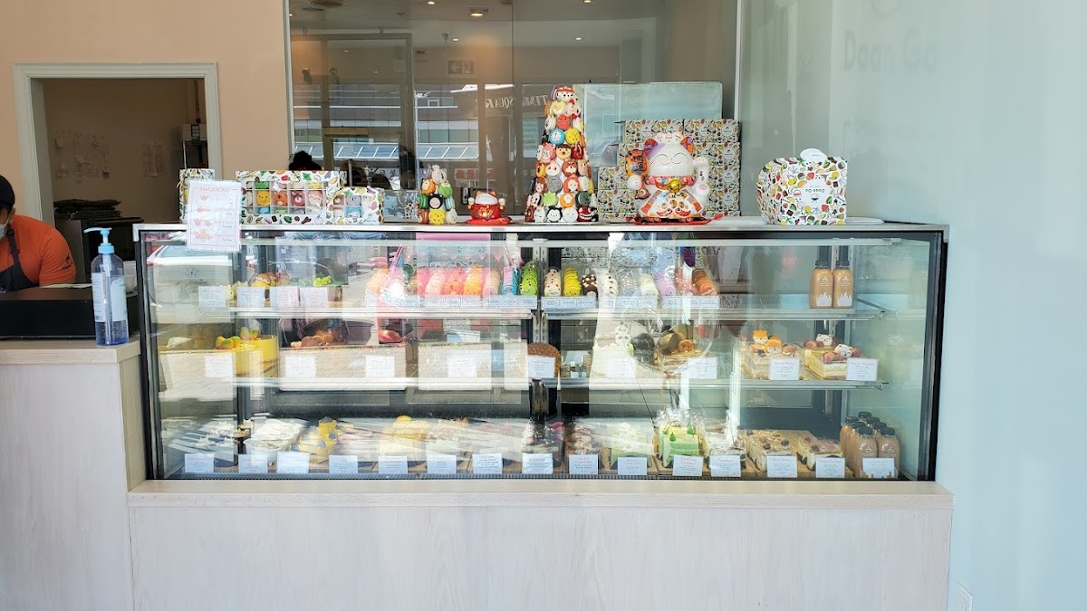 Daan Go Cake Lab in Richmond Hill