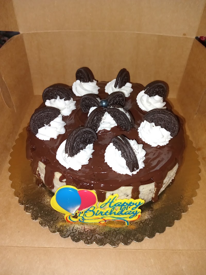 Di's Bakery and Catering - Bakery in Saint James