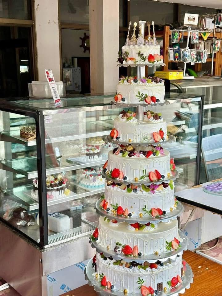 Diamond cake in Laos