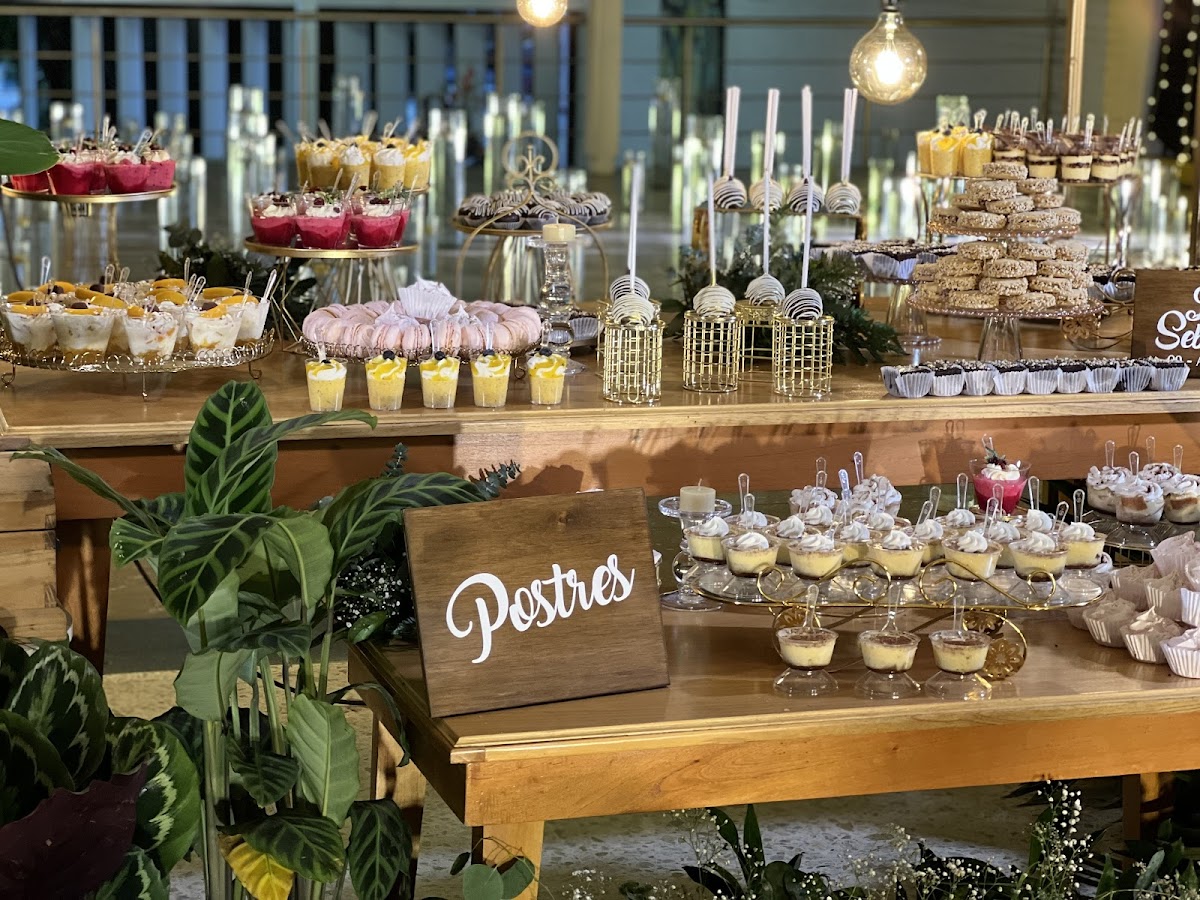 Dino's Pastelería - Patisserie in Lima