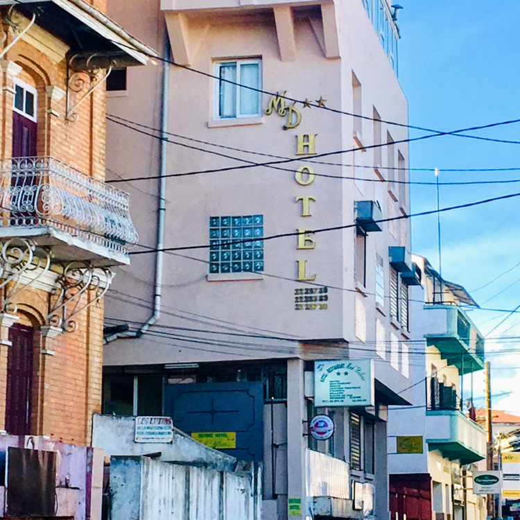 𝐌𝐚𝐝𝐞𝐥𝐞𝐢𝐧𝐞 𝐞𝐭 𝐃é𝐥𝐢𝐜𝐞𝐬 in Antananarivo