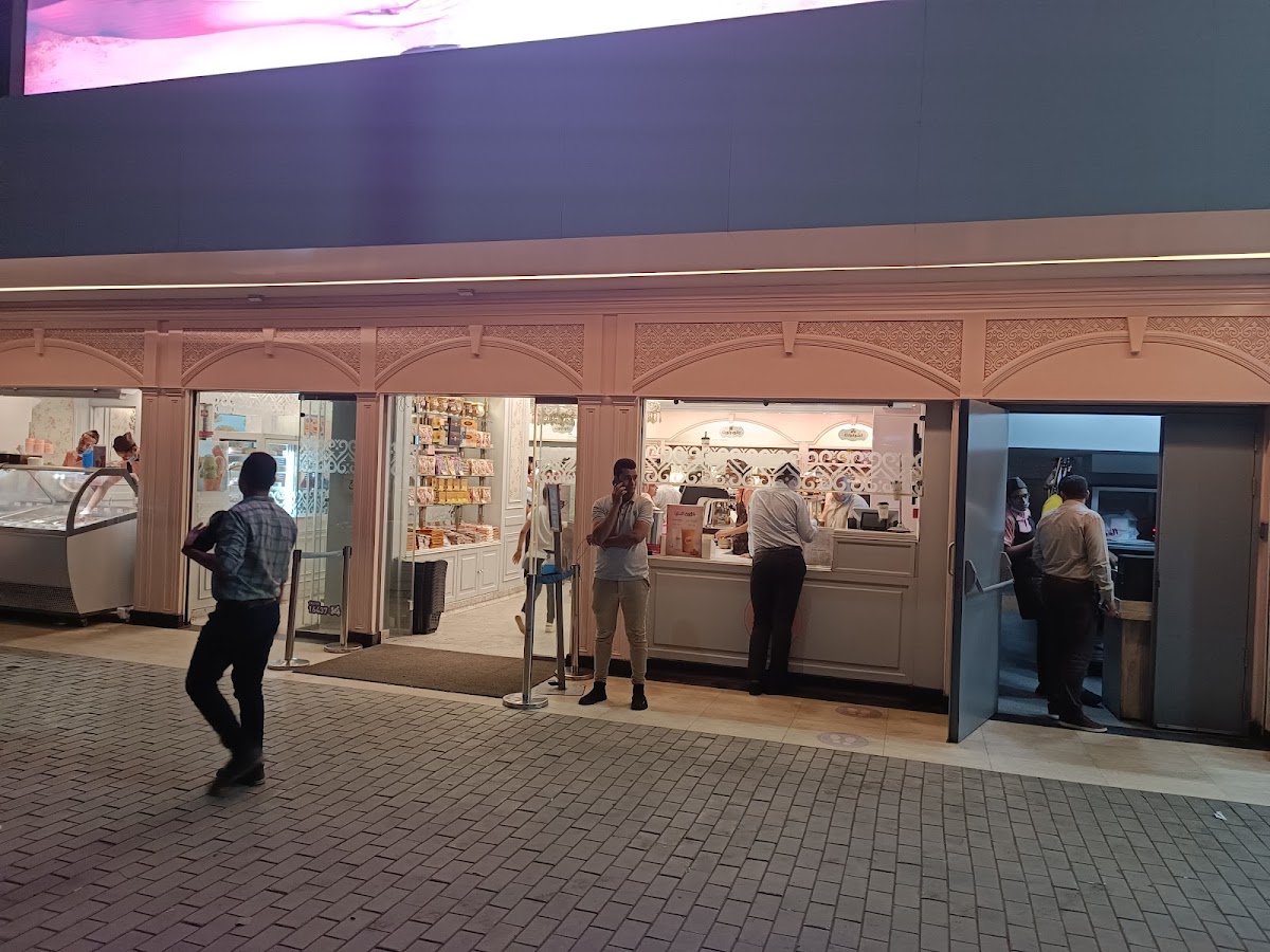 El Abd Patisserie in العجوزة