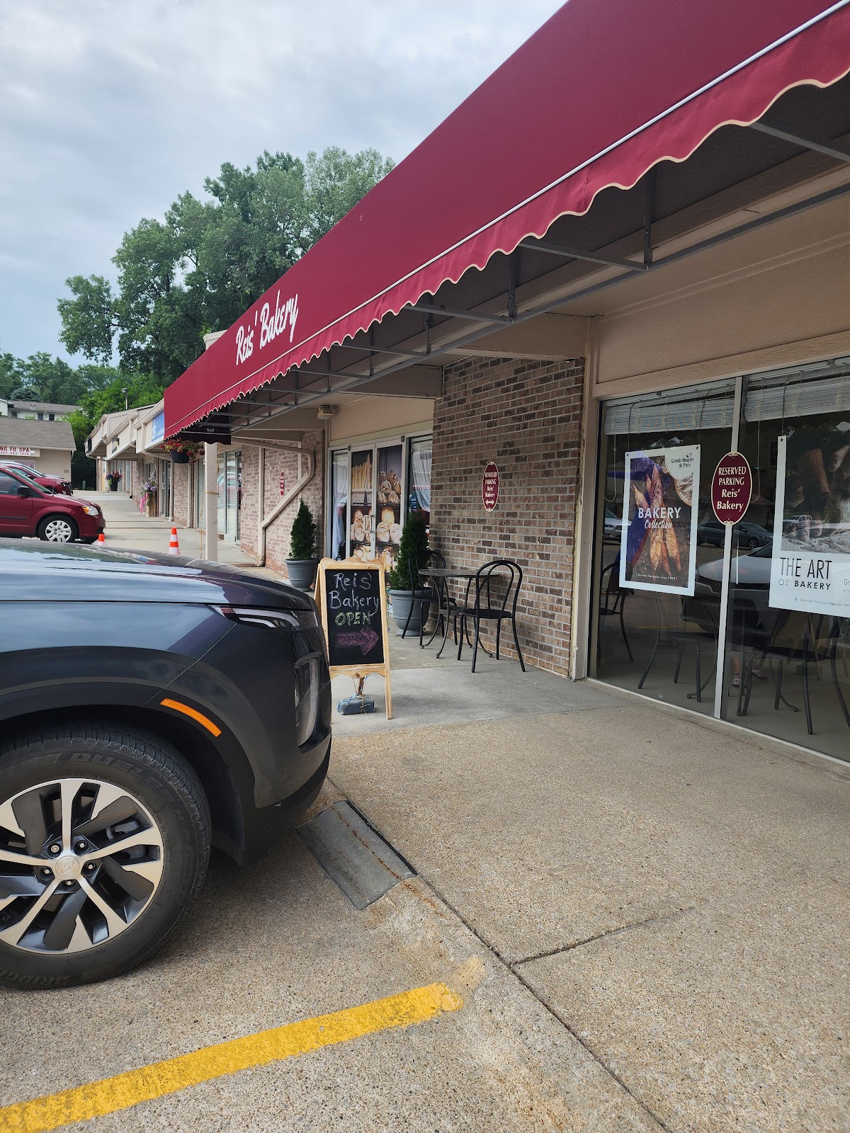 Elsasser Bakery in Omaha