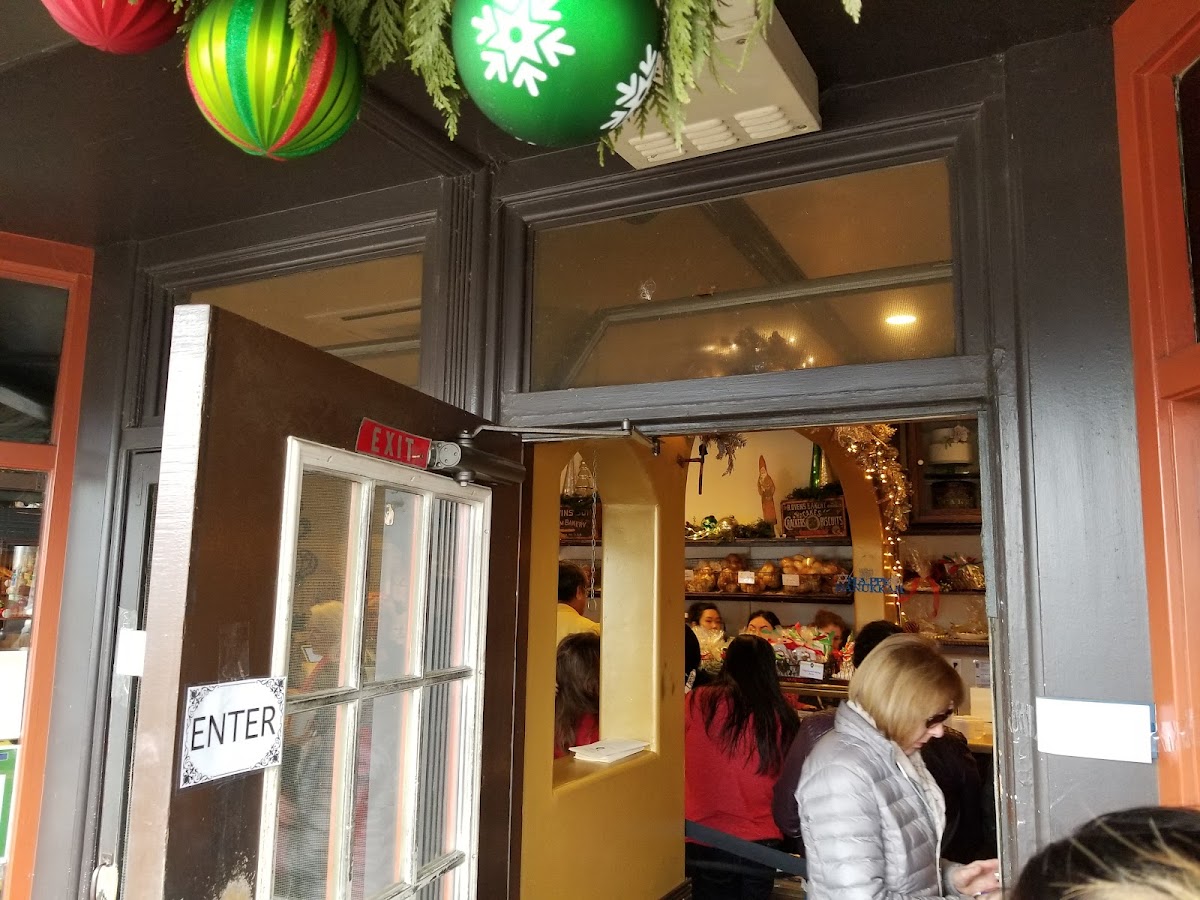 Freeport Bakery in Sacramento