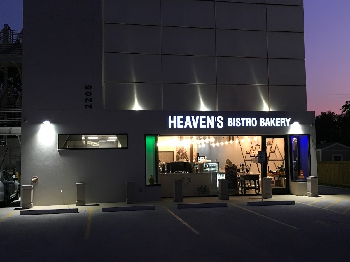 Heaven's Bistro Bakery in Austin