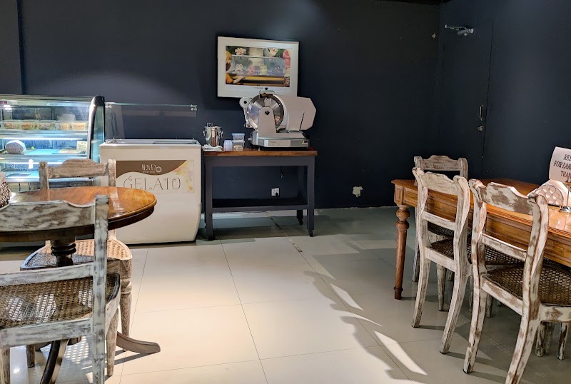 Holey Artisan Bakery - Artisan Bakery in Dhaka
