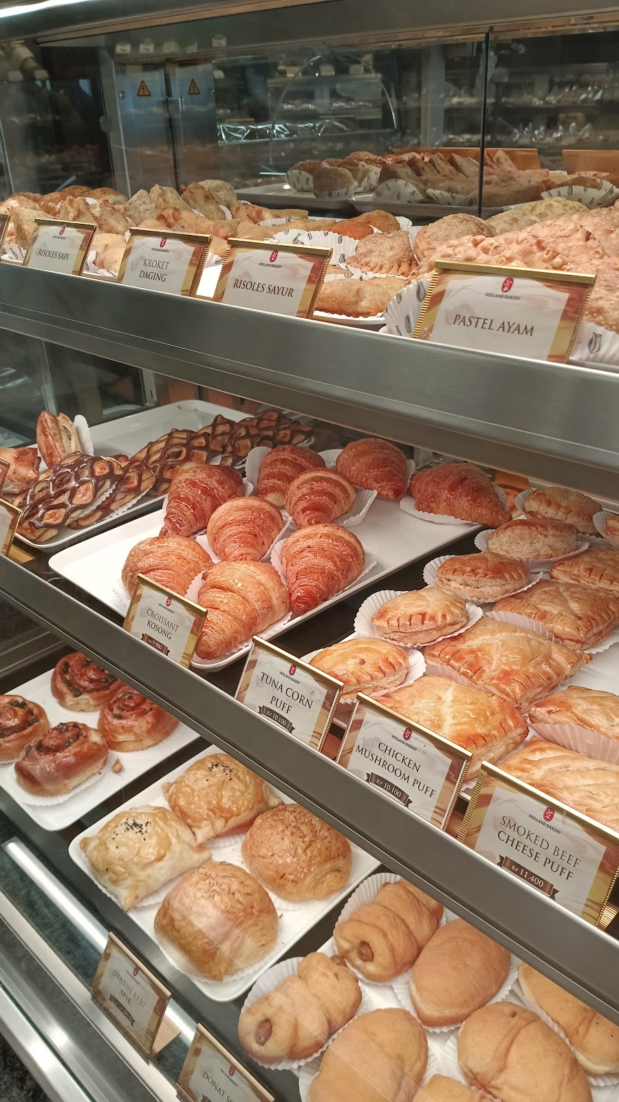 Holland Bakery in Depok