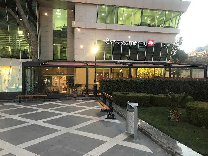 Illy Cafe in Bakı