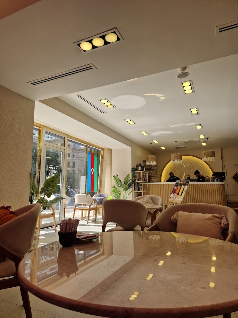 JuJu cafe and bakery