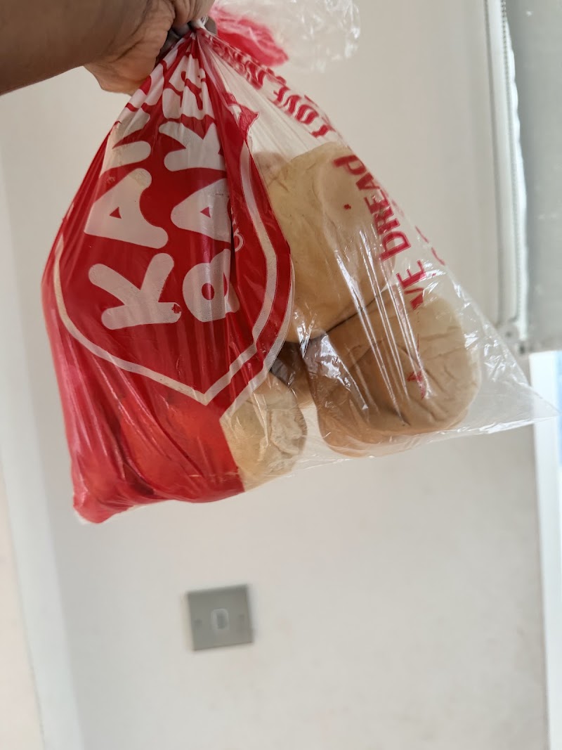 Kanda Bakery - Bakery in Accra