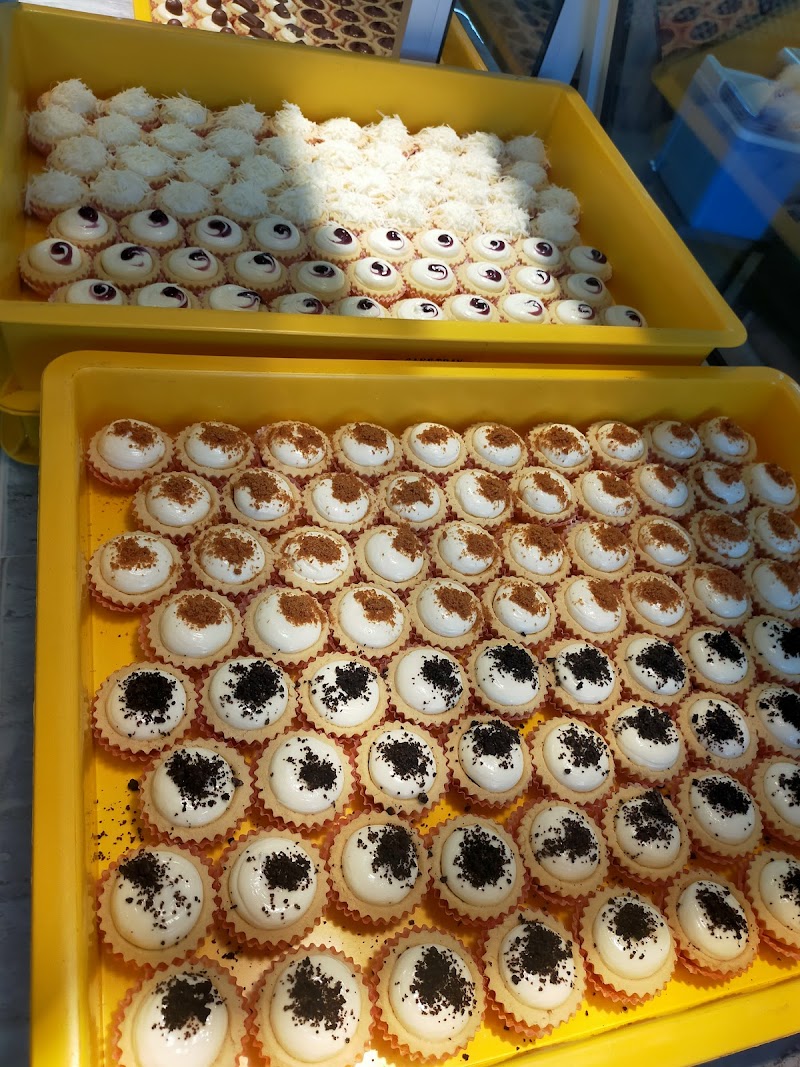 Kedai Tart Bakery - Bakery in Kampong Lamunin