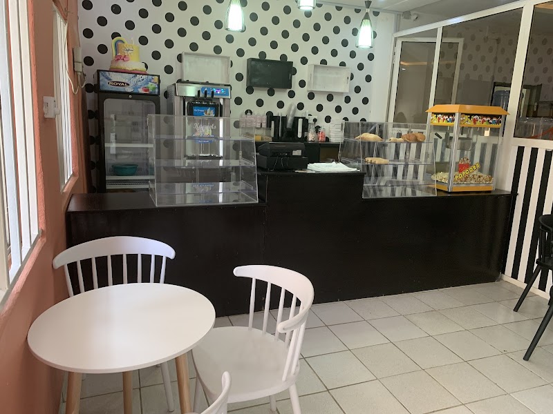 Kyanel's cakes and more