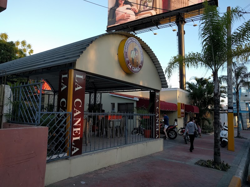 La Canela RD in Higüey