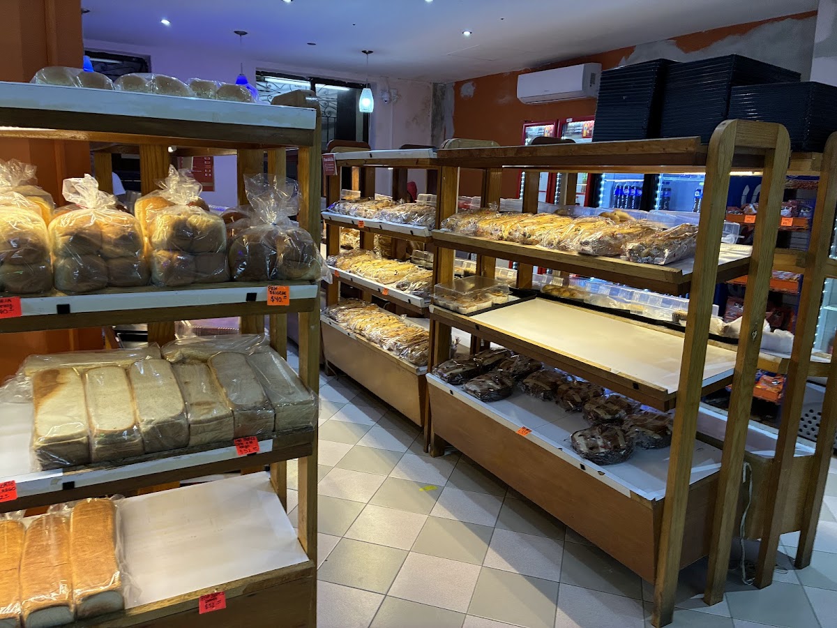 La Nueva España Panadería y Pastelería - Bakery in Campeche