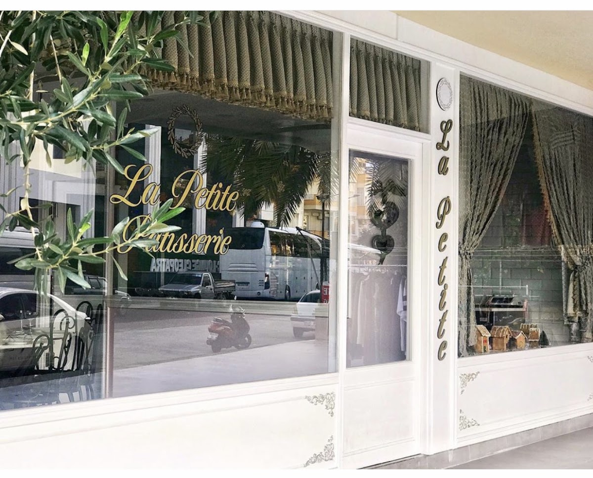 La Petite Patisserie - Patisserie in Alanya