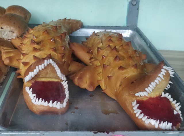 La Popular Bakery - Bakery in Belize City