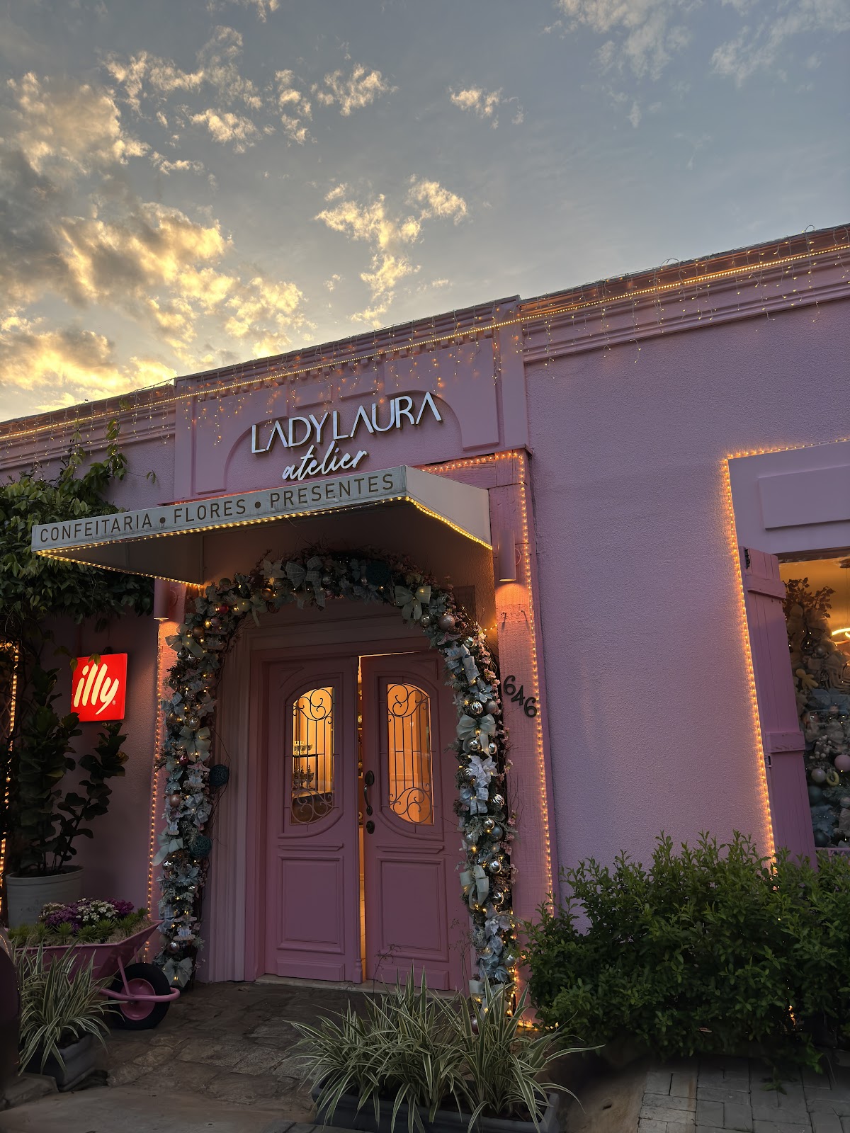 Lady Laura Atelier Esplanada in São José dos Campos