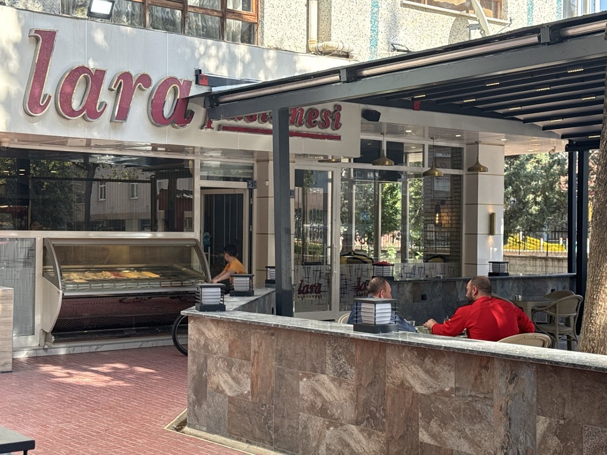 Lara Pastanesi in Karatay