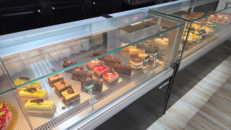Le Continent Boulangerie Et Pâtisserie in Pointe Noire