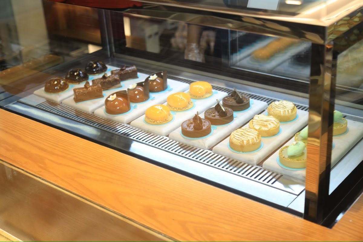 Le d'Or in ঢাকা