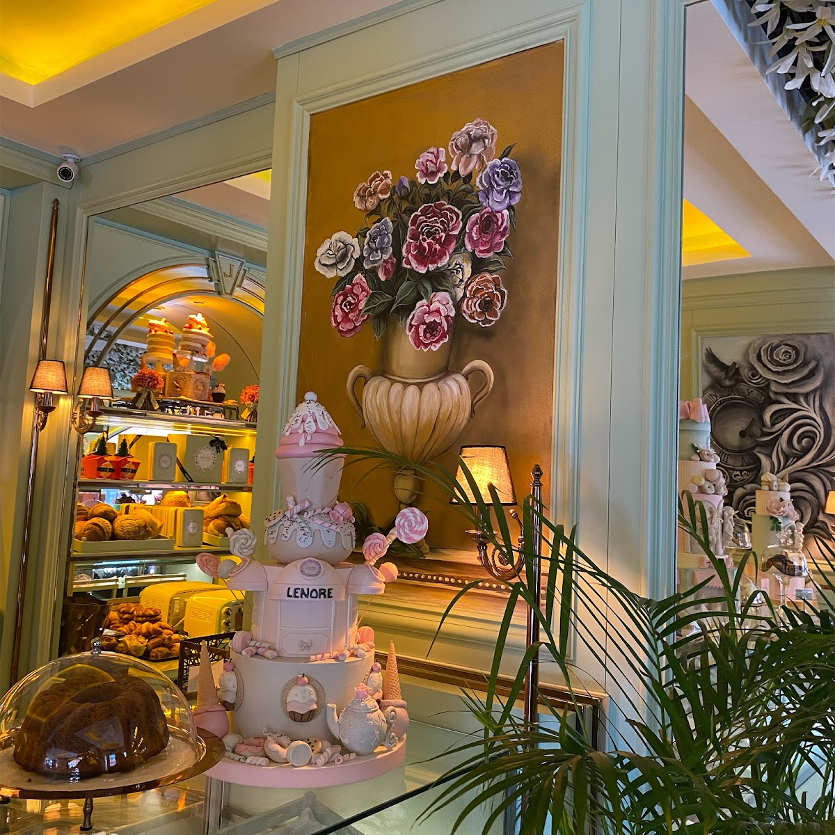 Lenore Patisserie in Tepebaşı