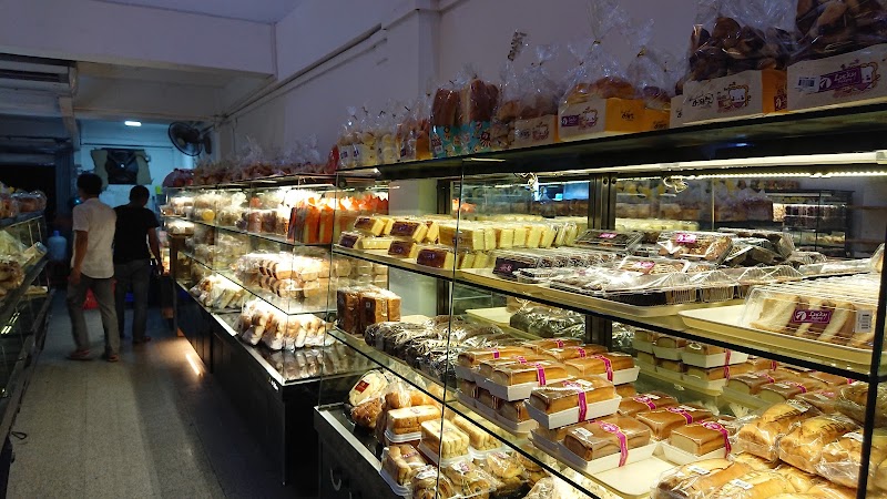 Lucky Bakery Shop
