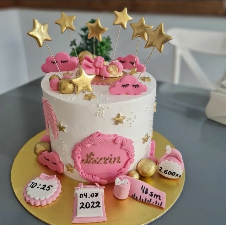Luna Cake House in Bakı